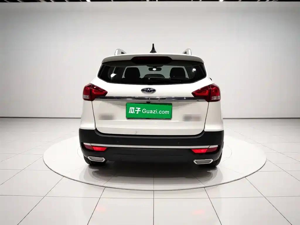 Refine S3 2017 1.5L Manual Deluxe Smart Edition — миниатюра 5
