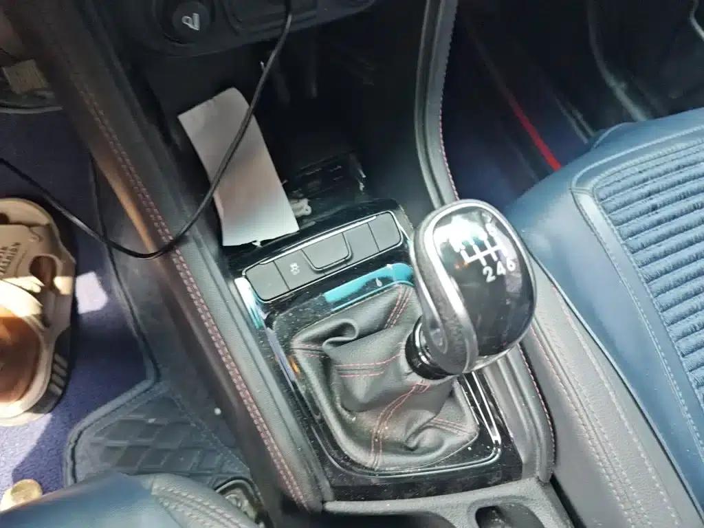 Refine S3 2017 1.5L Manual Deluxe Smart Edition — миниатюра 11