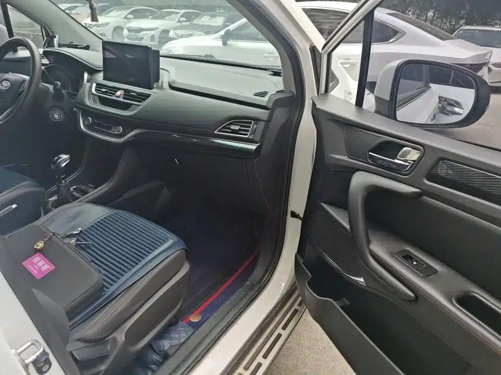 Refine S3 2017 1.5L Manual Deluxe Smart Edition — миниатюра 22