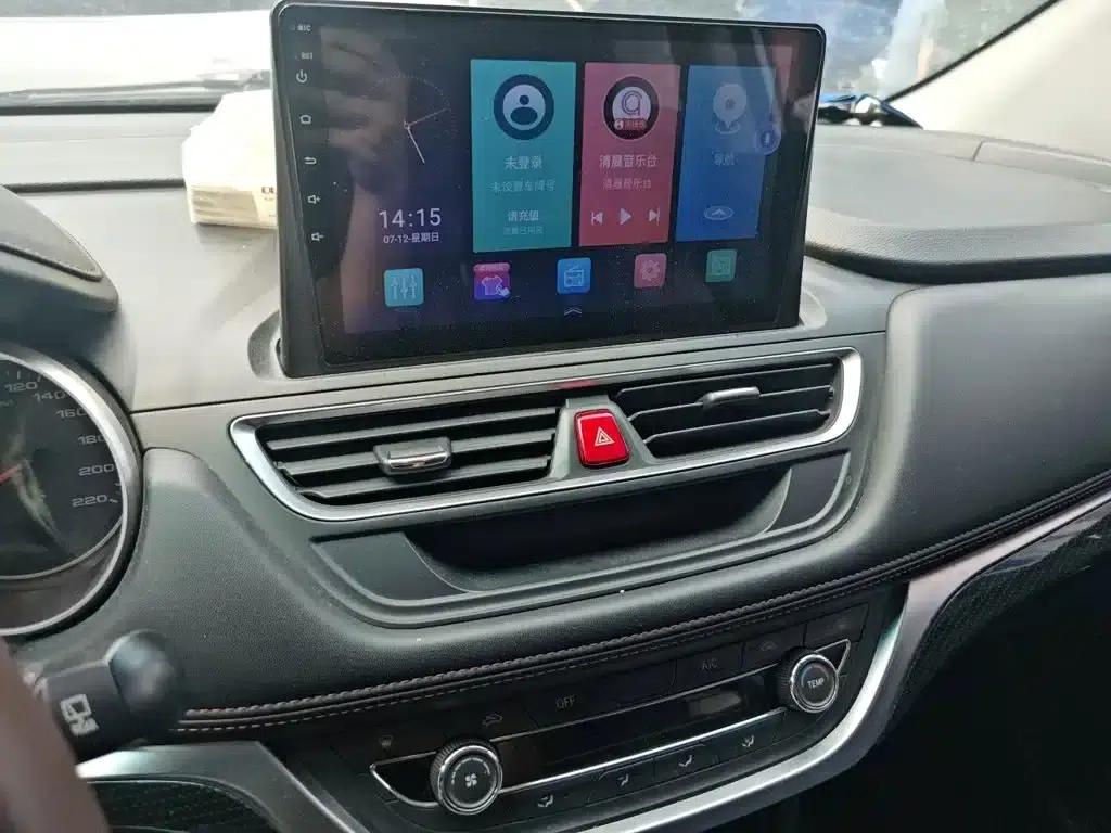 Refine S3 2017 1.5L Manual Deluxe Smart Edition — миниатюра 10