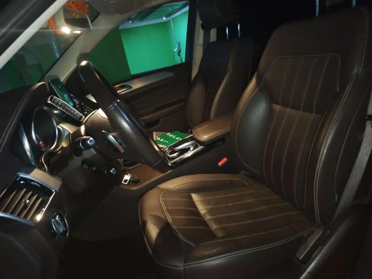 Mercedes-Benz GLS 2016 GLS 400 4MATIC Dynamic Model — миниатюра 14
