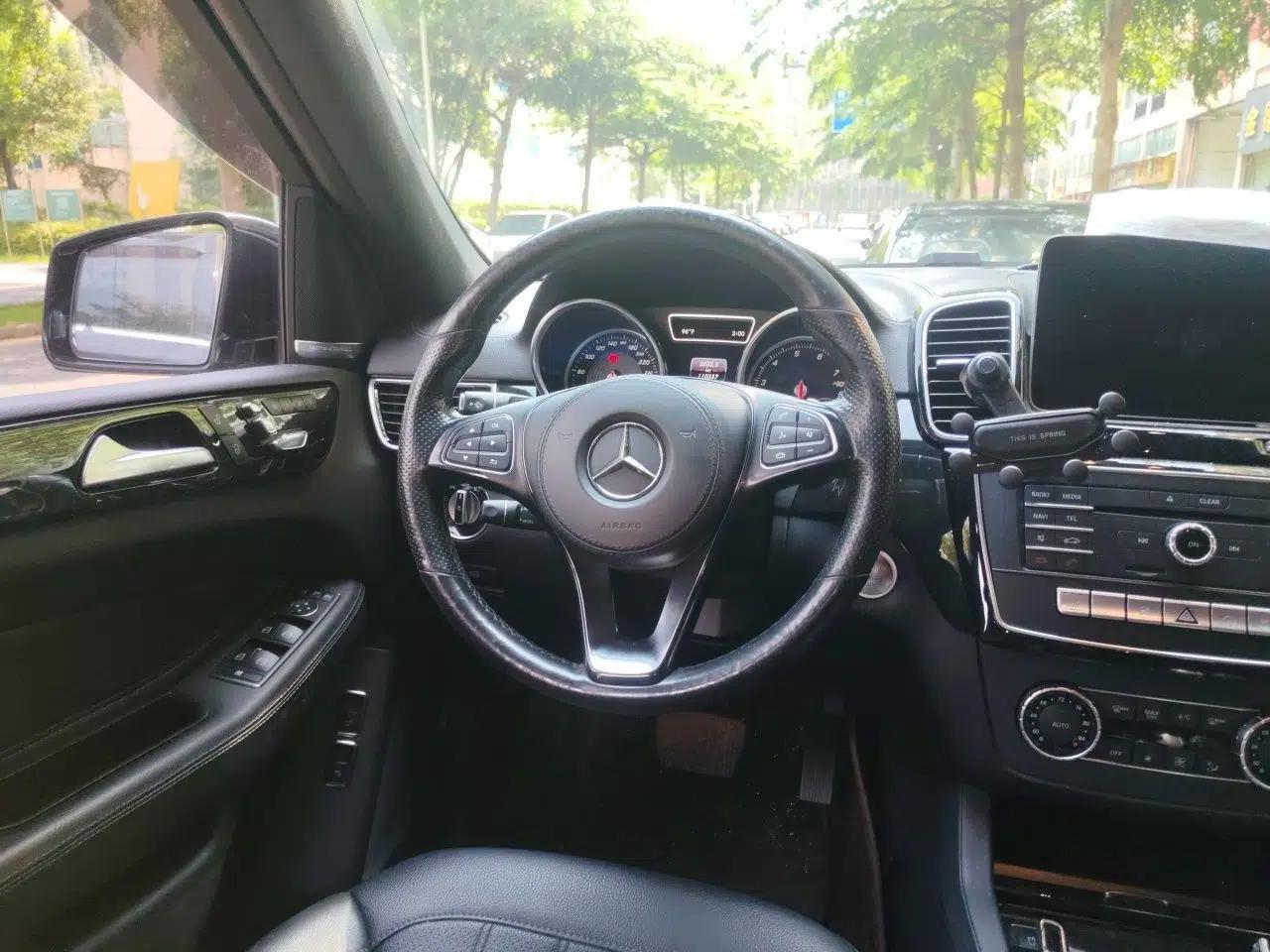 Mercedes-Benz GLS-Class Mercedes-Benz GLS-Class (parallel import), 2017 model, GLS450, 3.0-liter, automatic transmission, seven seats. — миниатюра 10