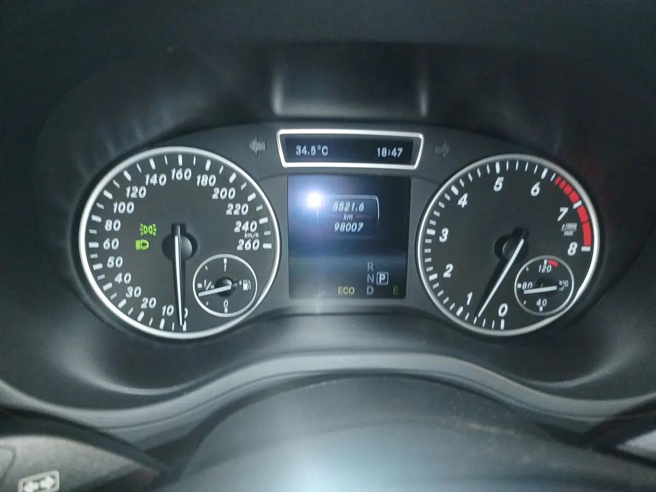 Mercedes-Benz B-Class 2012 B 200 — миниатюра 8