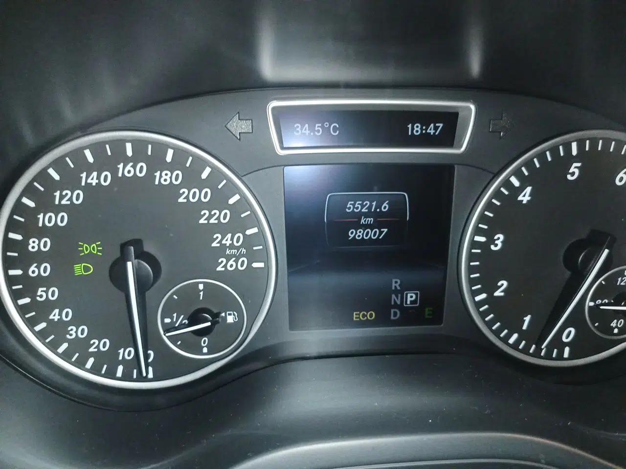Mercedes-Benz B-Class 2012 B 200 — миниатюра 9