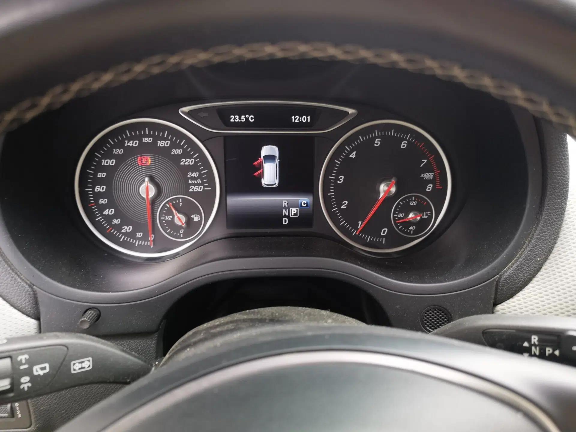 Mercedes-Benz B-Class 2018 B 200 Sport Edition — миниатюра 11