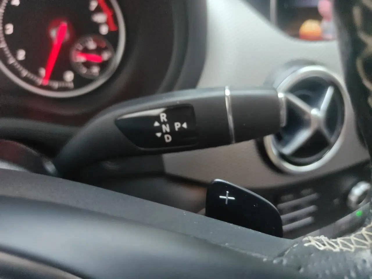 Mercedes-Benz B-Class 2018 B 200 Fashion Model — миниатюра 14