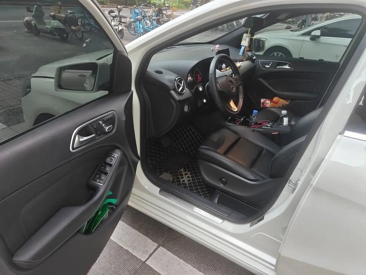 Mercedes-Benz B-Class 2018 B 200 Fashion Model — миниатюра 16