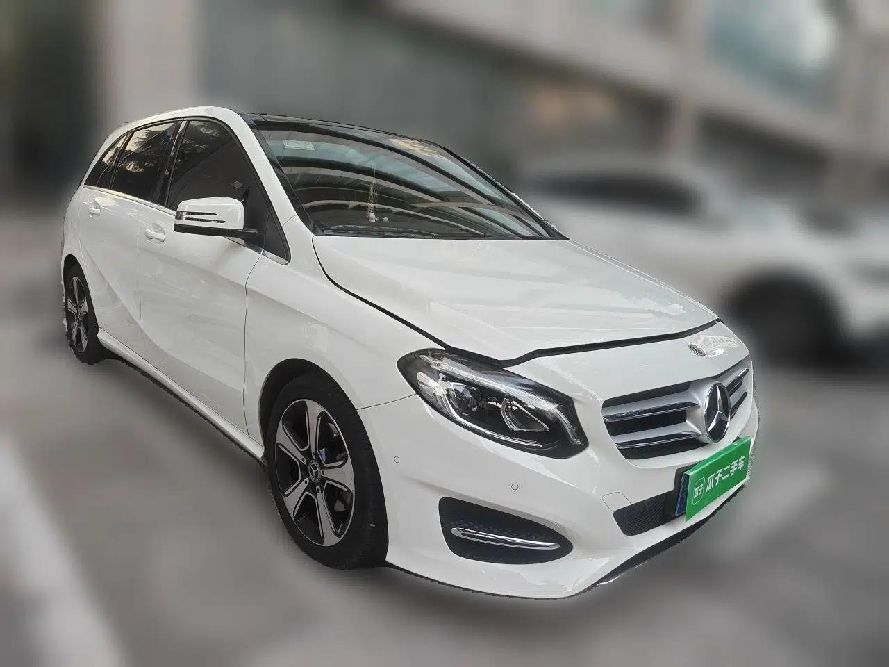Mercedes-Benz B-Class 2018 B 200 Fashion Model — миниатюра 3
