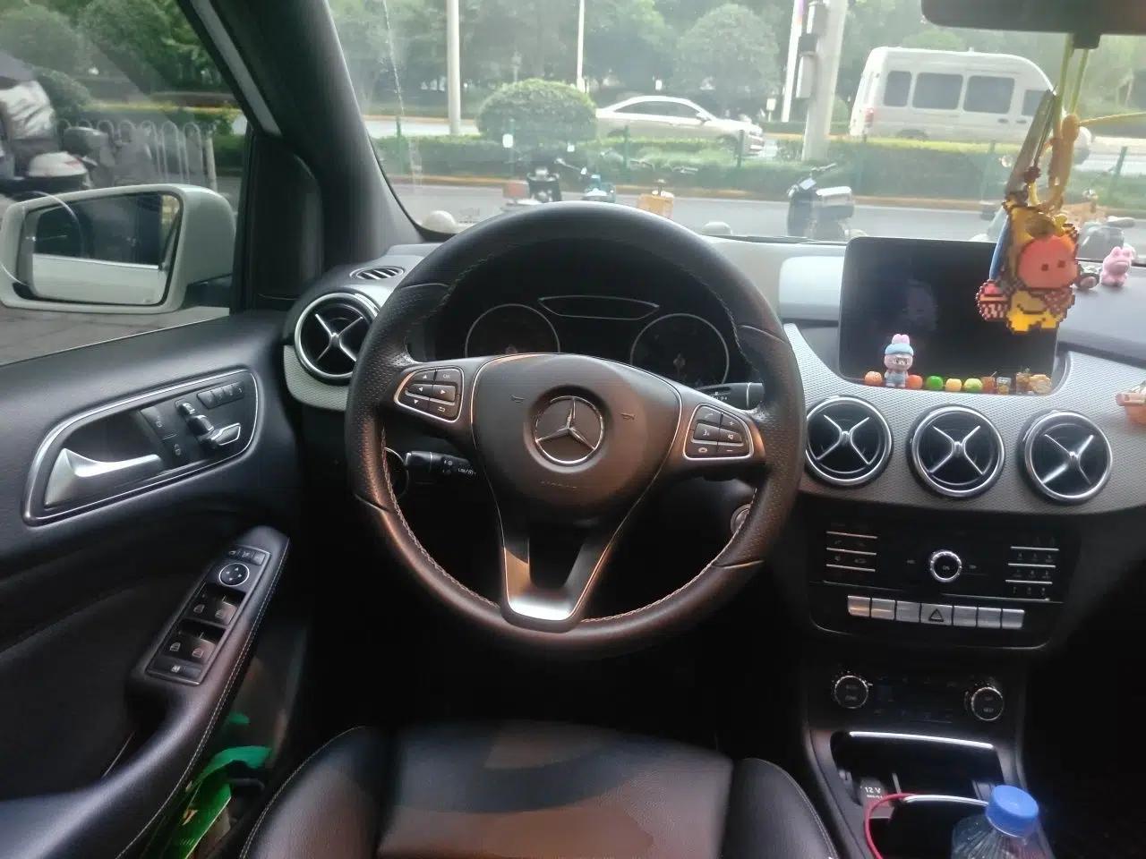 Mercedes-Benz B-Class 2018 B 200 Fashion Model — миниатюра 10