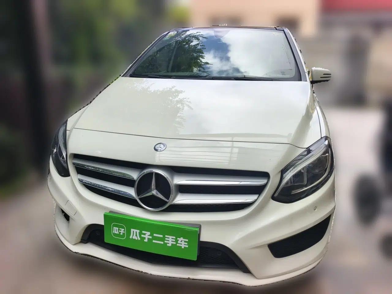 Mercedes-Benz B-Class 2015 B 260 Sport Edition — миниатюра 2