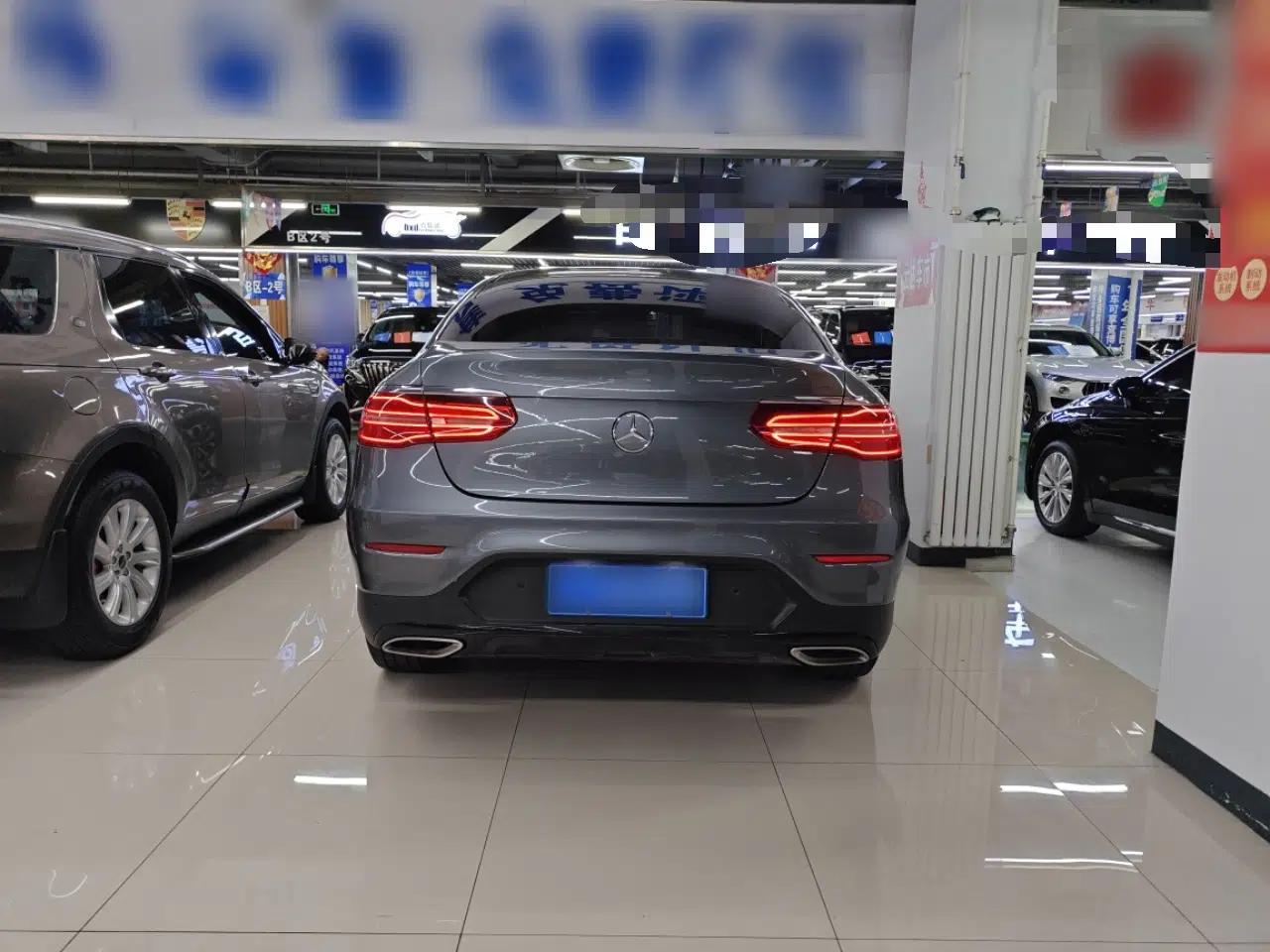 Mercedes-Benz GLC Coupe 2019 GLC 260 4MATIC Coupe SUV — миниатюра 5