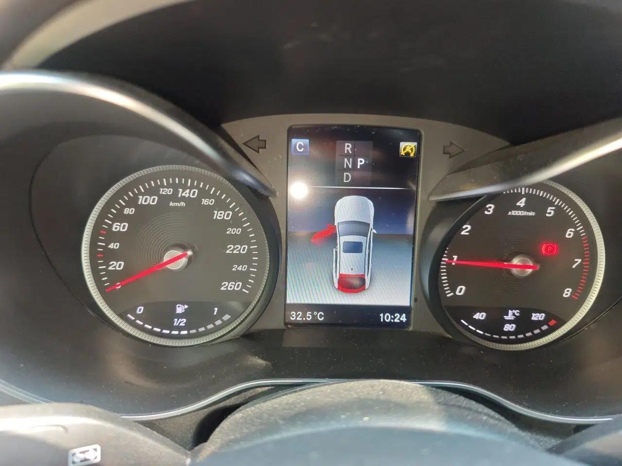 Mercedes-Benz GLC Coupe 2019 Facelift GLC 260 4MATIC Coupe SUV — миниатюра 11