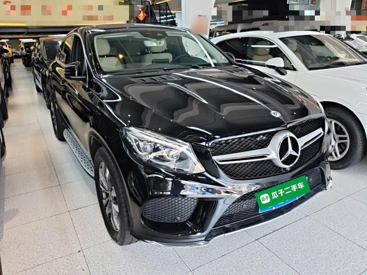 Mercedes-Benz GLE Coupe 2017 GLE 400 4MATIC Coupe SUV — миниатюра 3