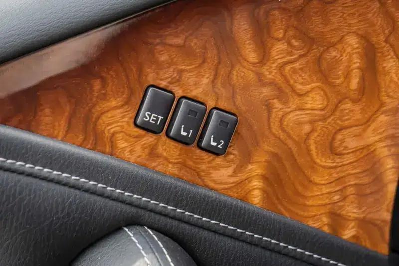Infiniti QX80 2016 5.6L 4WD — миниатюра 11