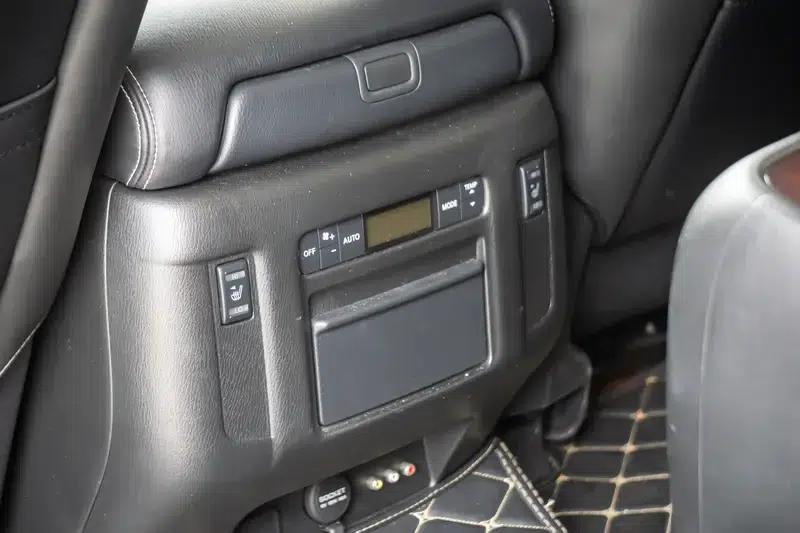 Infiniti QX80 2016 5.6L 4WD — миниатюра 12