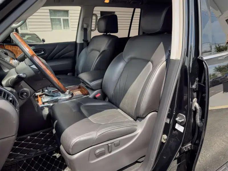 Infiniti QX80 2016 5.6L 4WD — миниатюра 22