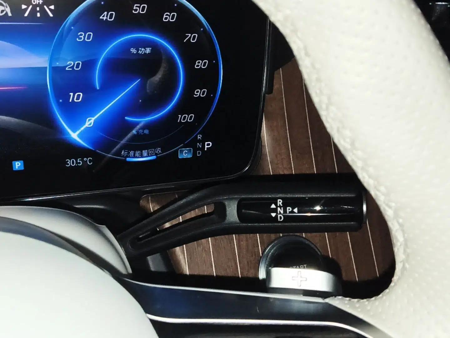 Mercedes-Benz EQE 2022 350 Luxury Edition — миниатюра 16