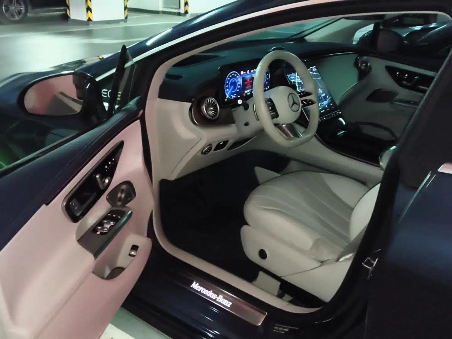Mercedes-Benz EQE 2022 350 Luxury Edition — миниатюра 18