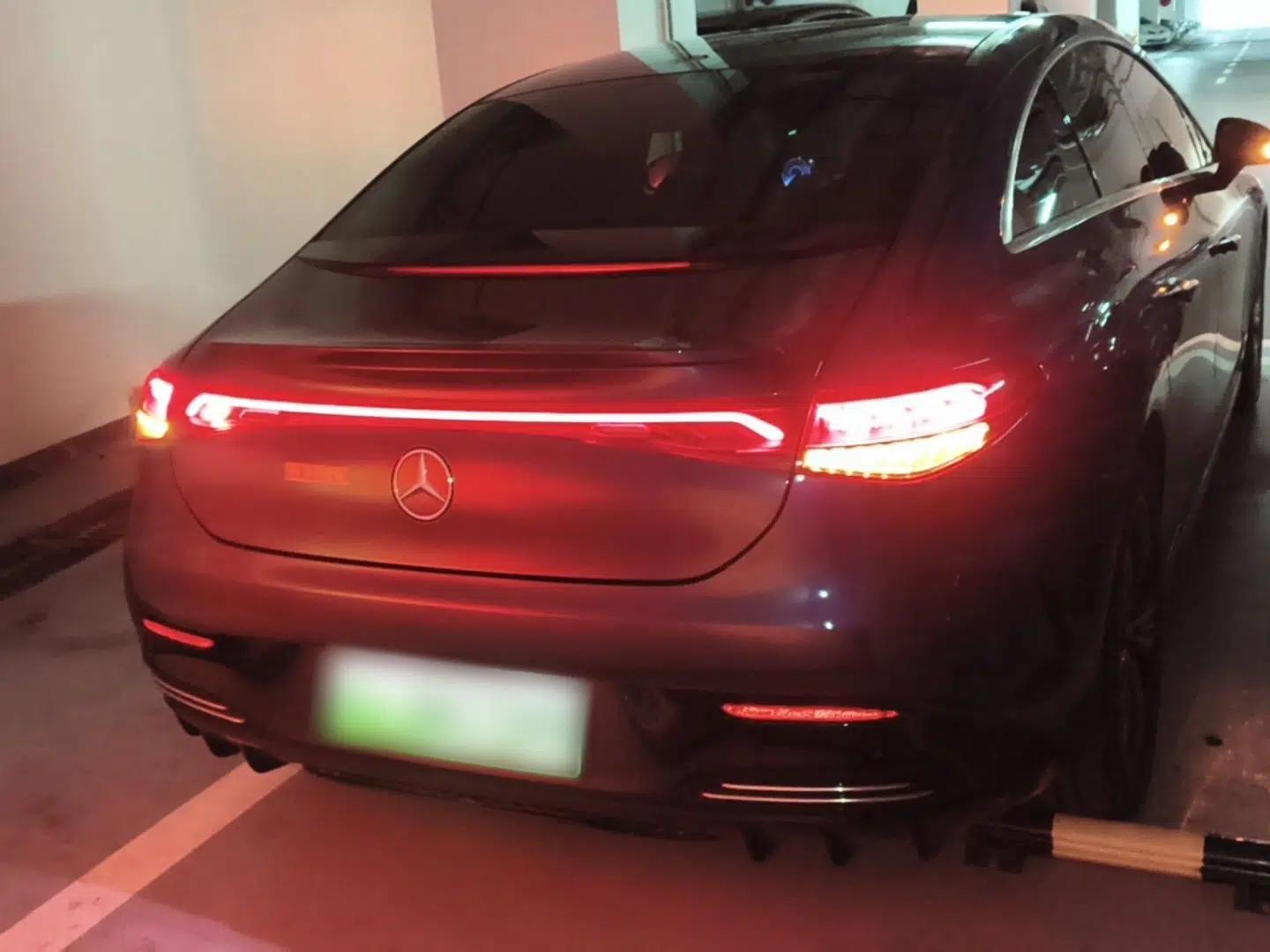 Mercedes-Benz EQE 2022 350 Luxury Edition — миниатюра 5