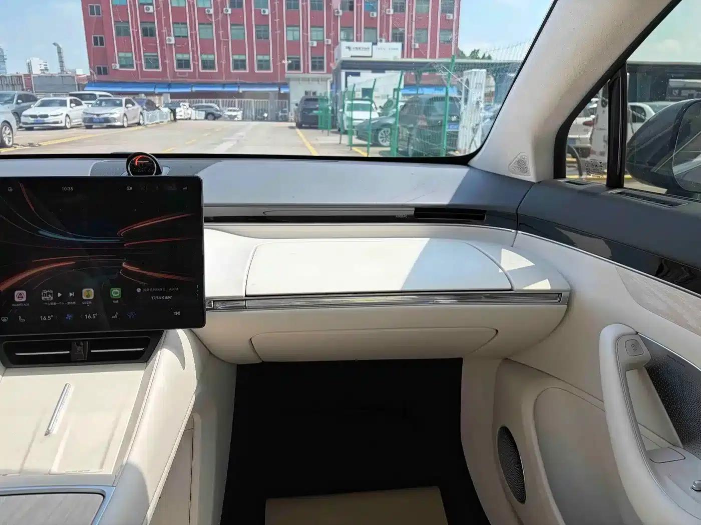 Zhijie R7 2024 Pure Electric 736km Ultra — миниатюра 15