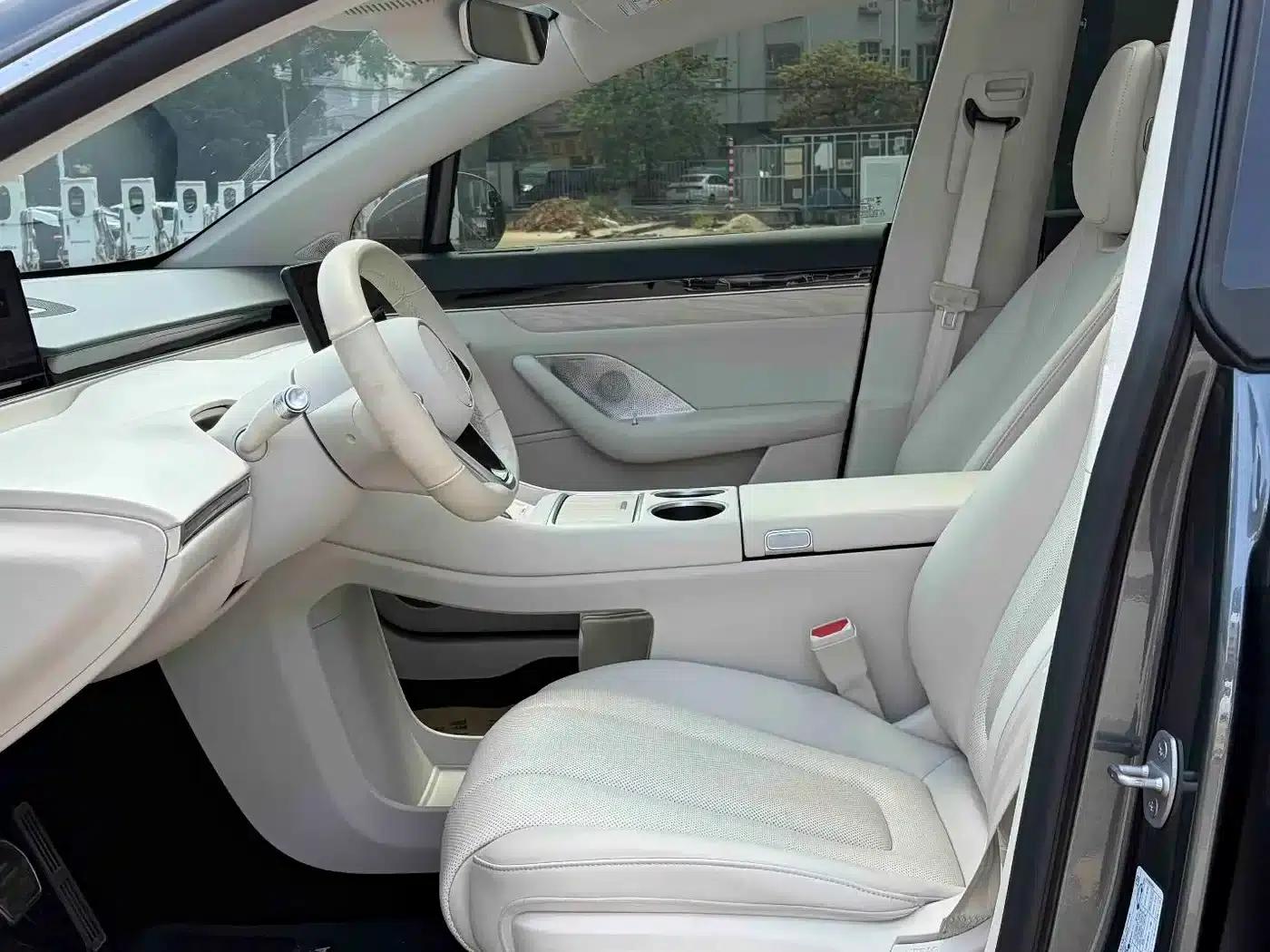 Zhijie R7 2024 Pure Electric 736km Ultra — миниатюра 9