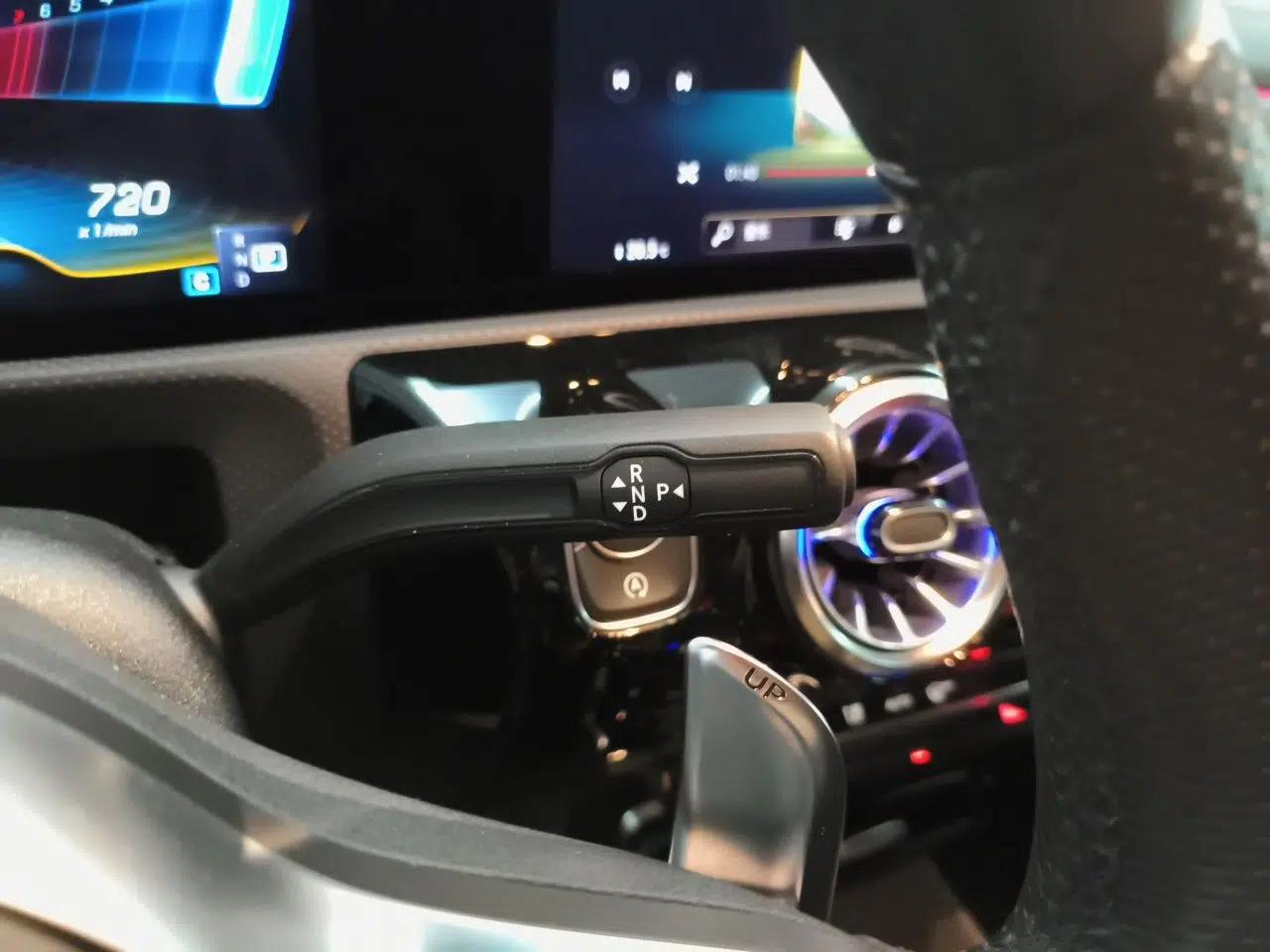 Mercedes-Benz A AMG 2022 AMG A 35 4MATIC — миниатюра 14
