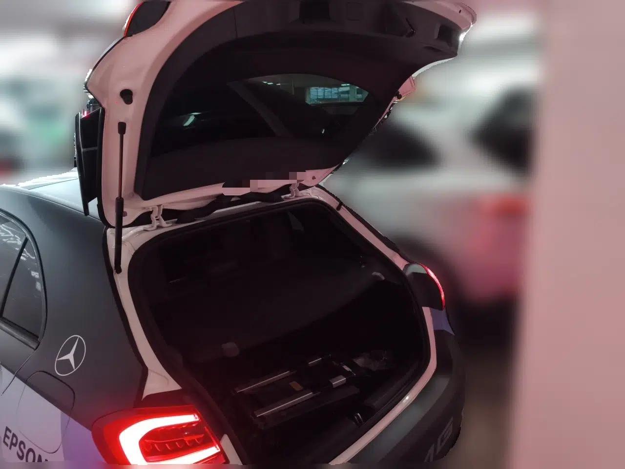 Mercedes-Benz A AMG 2022 AMG A 35 4MATIC — миниатюра 19