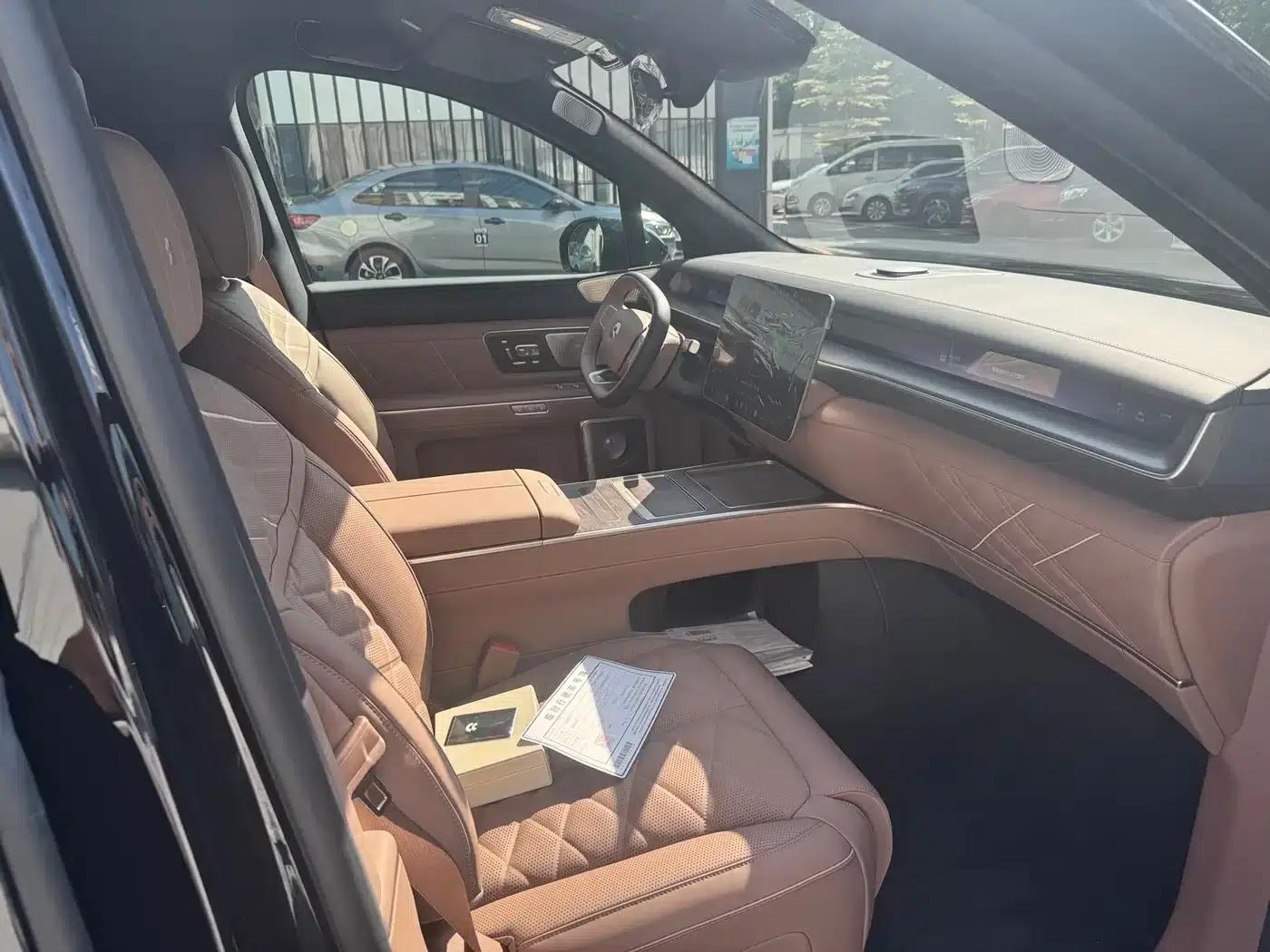NIO ES9 2026 Model 102kWh Executive Island Luxury Edition — миниатюра 7