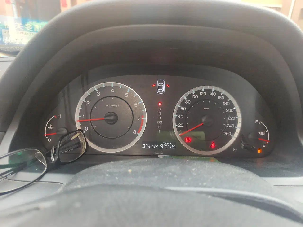 Honda Accord 2011 2.0L EX — миниатюра 11
