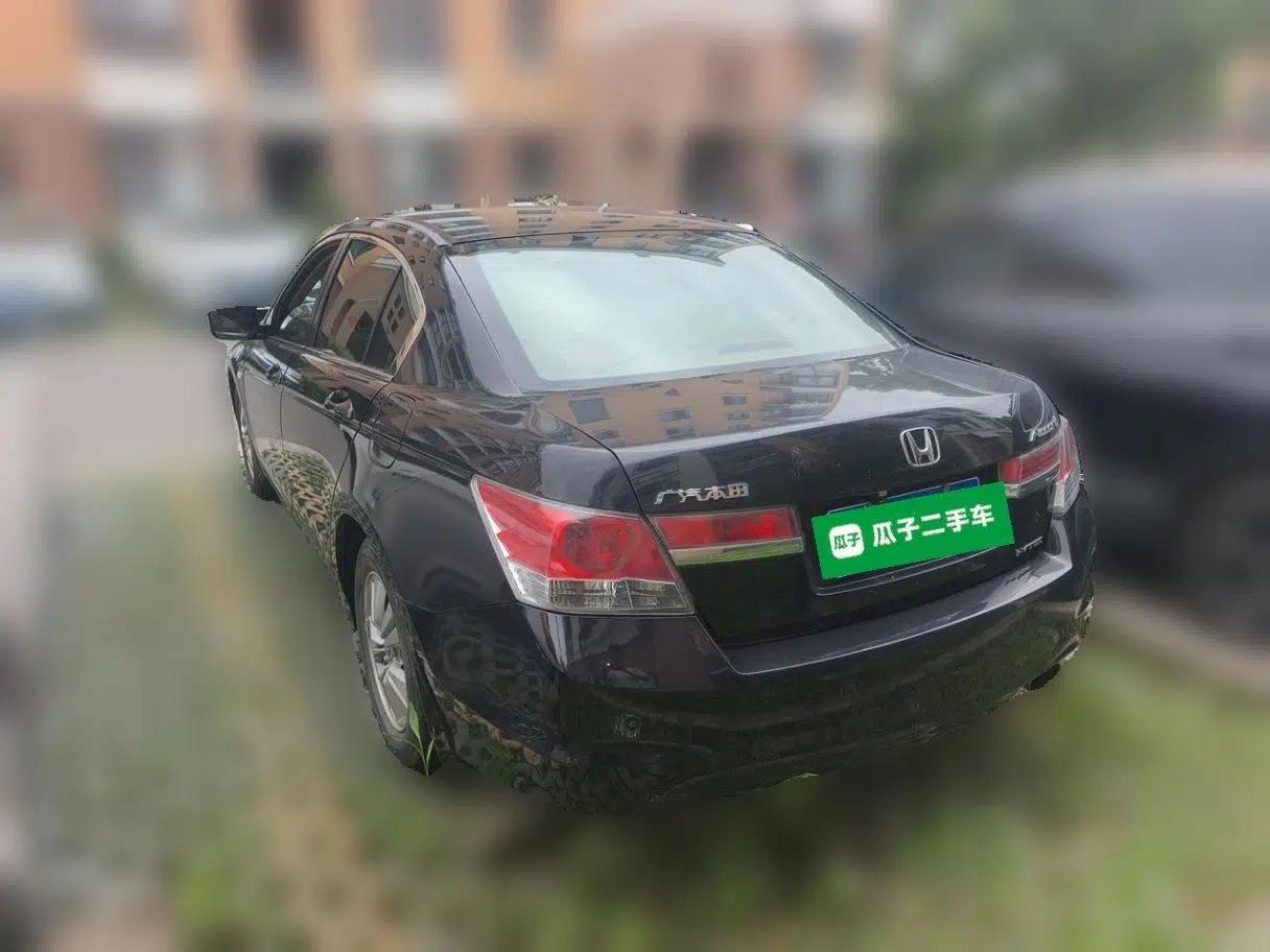 Honda Accord 2011 2.0L EX — миниатюра 4