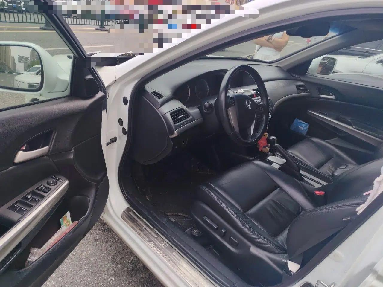 Honda Accord 2012 2.4L SE — миниатюра 16