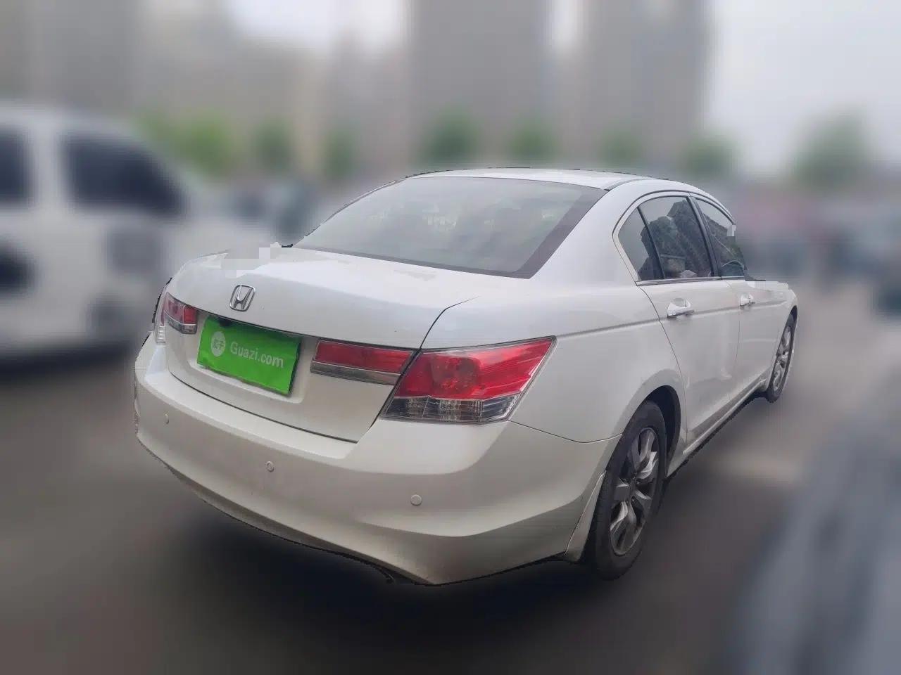 Honda Accord 2012 2.4L SE — миниатюра 6