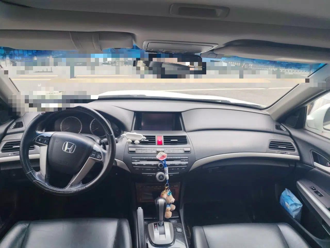 Honda Accord 2012 2.4L SE — миниатюра 9
