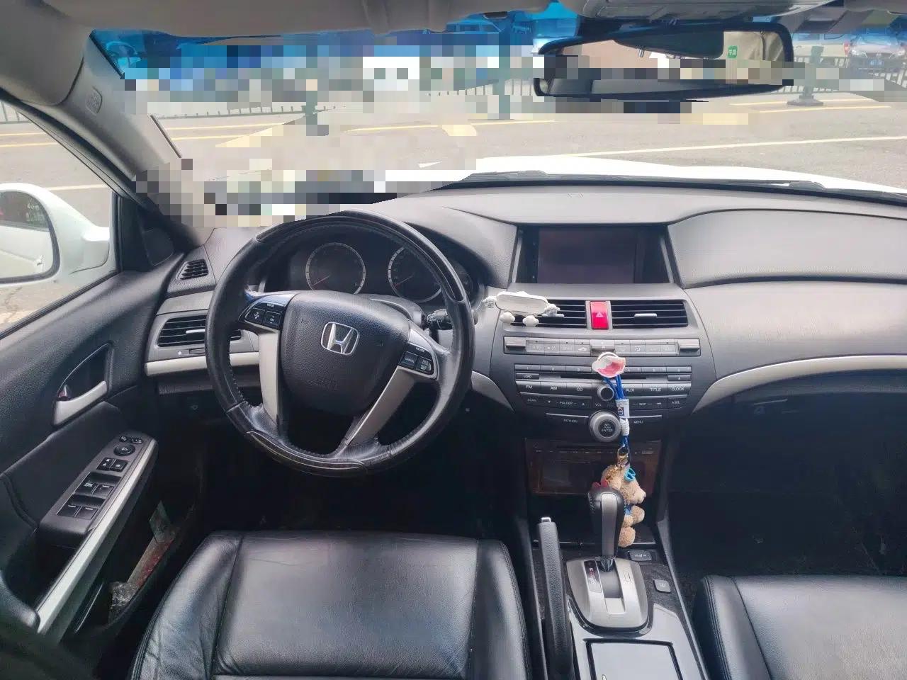 Honda Accord 2012 2.4L SE — миниатюра 10