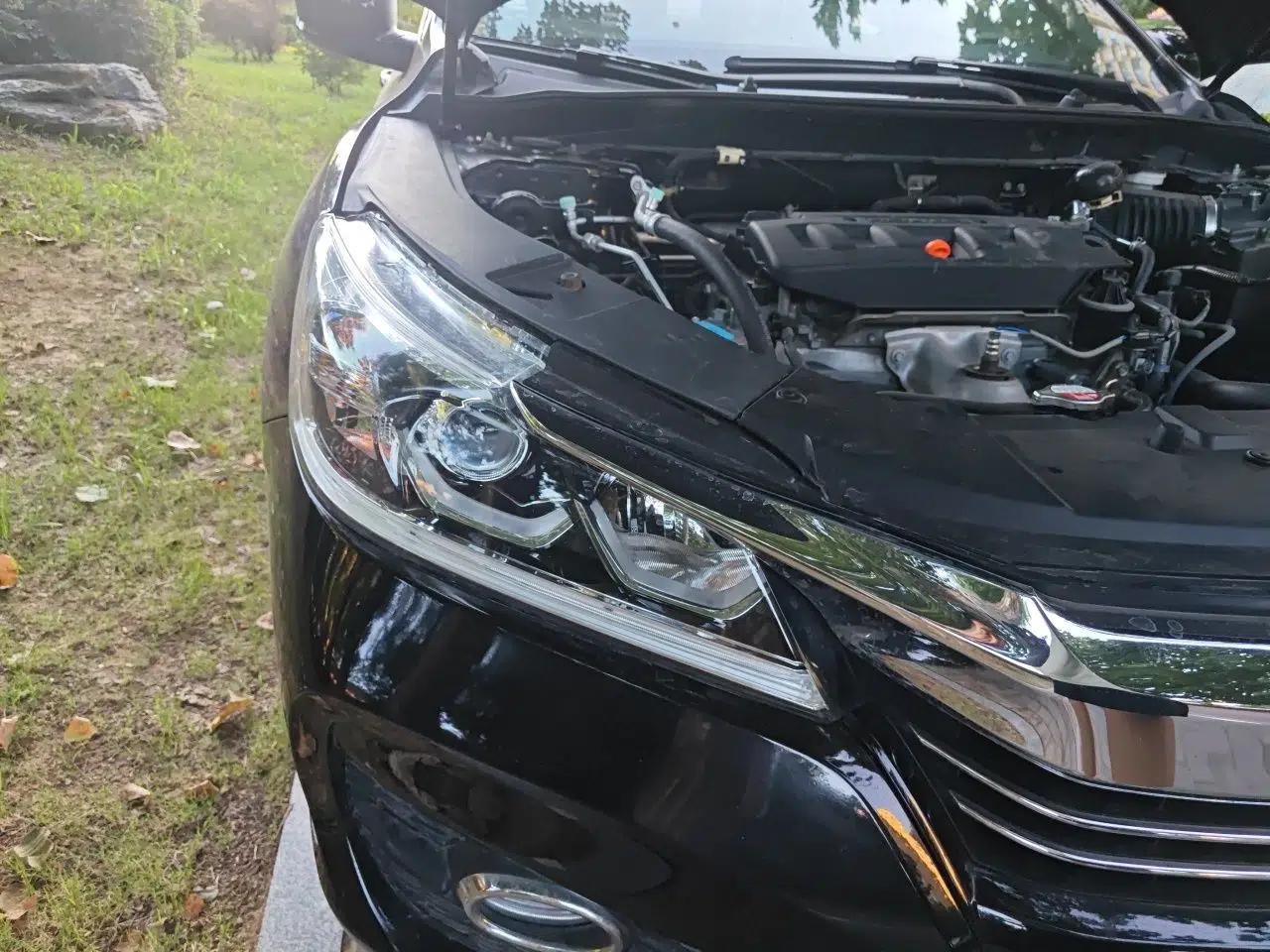 Honda Accord 2016 2.0L Comfort Edition — миниатюра 7