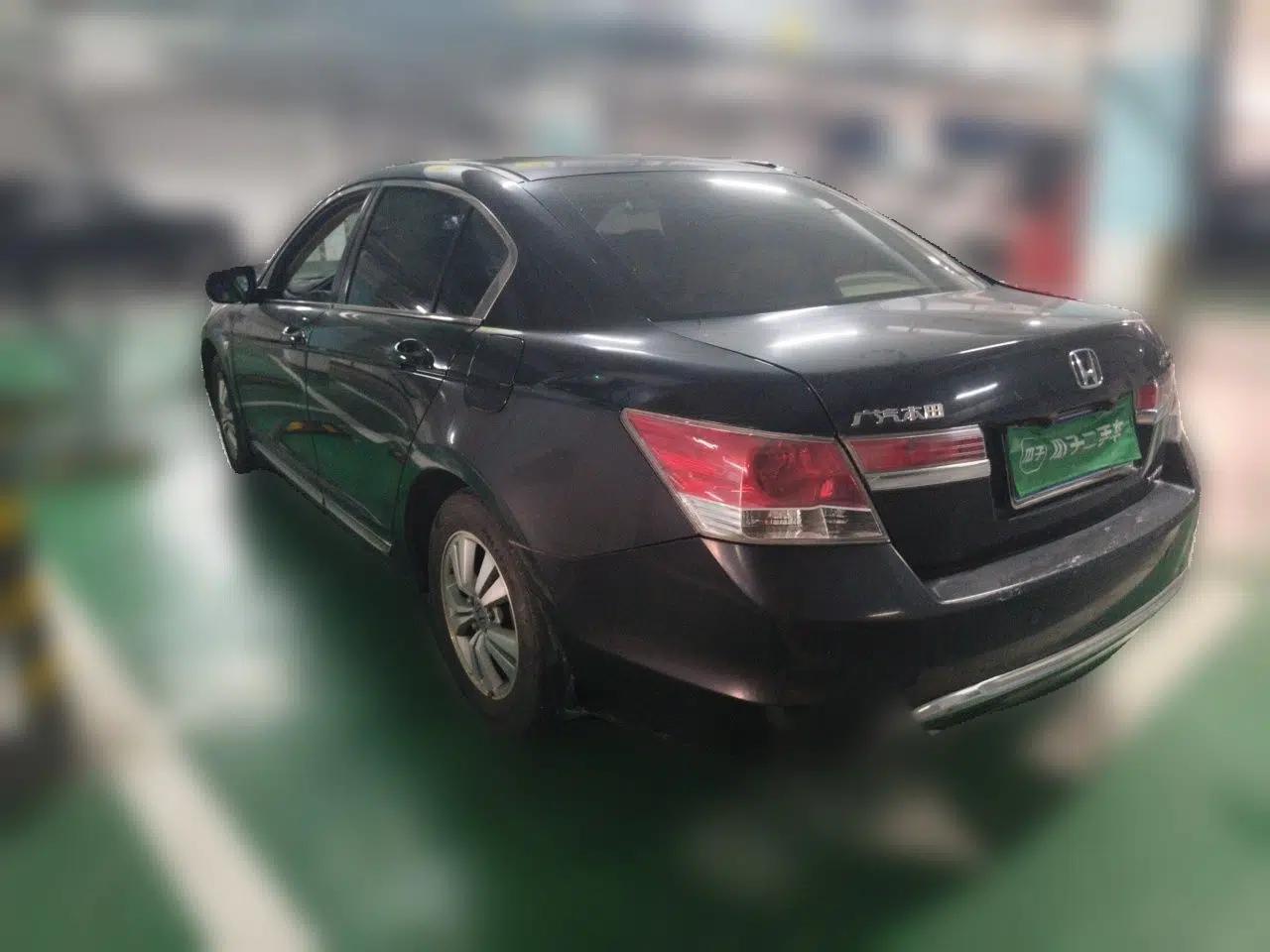 Honda Accord 2012 2.0L SE — миниатюра 4