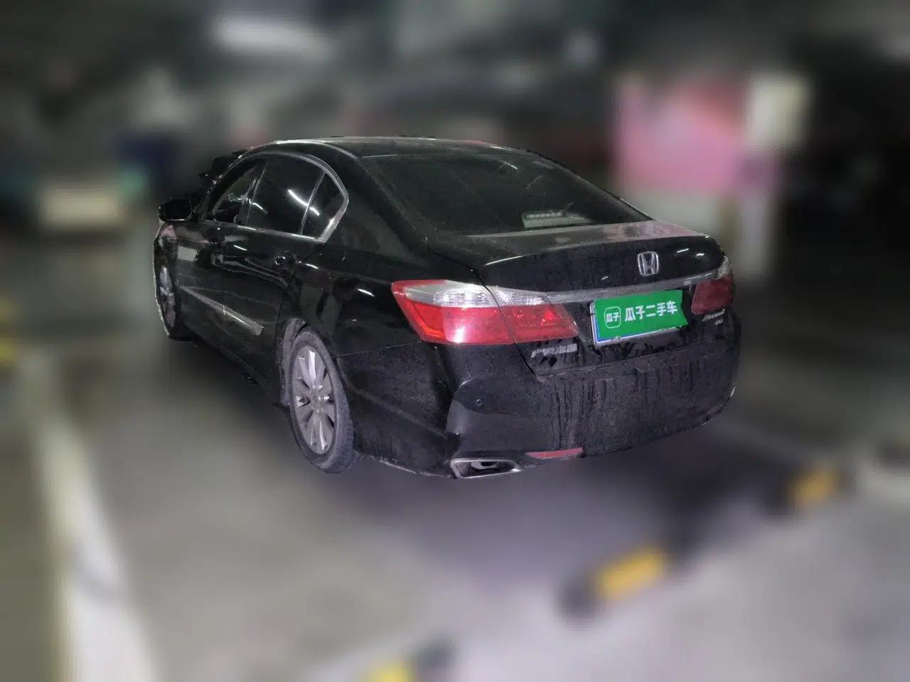 Honda Accord 2014 2.4L EX Luxury Edition — миниатюра 4