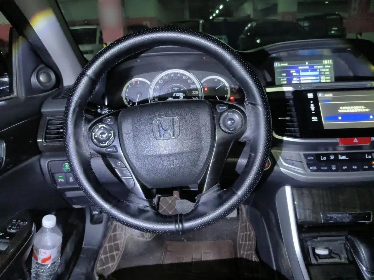 Honda Accord 2014 2.4L EX Luxury Edition — миниатюра 10