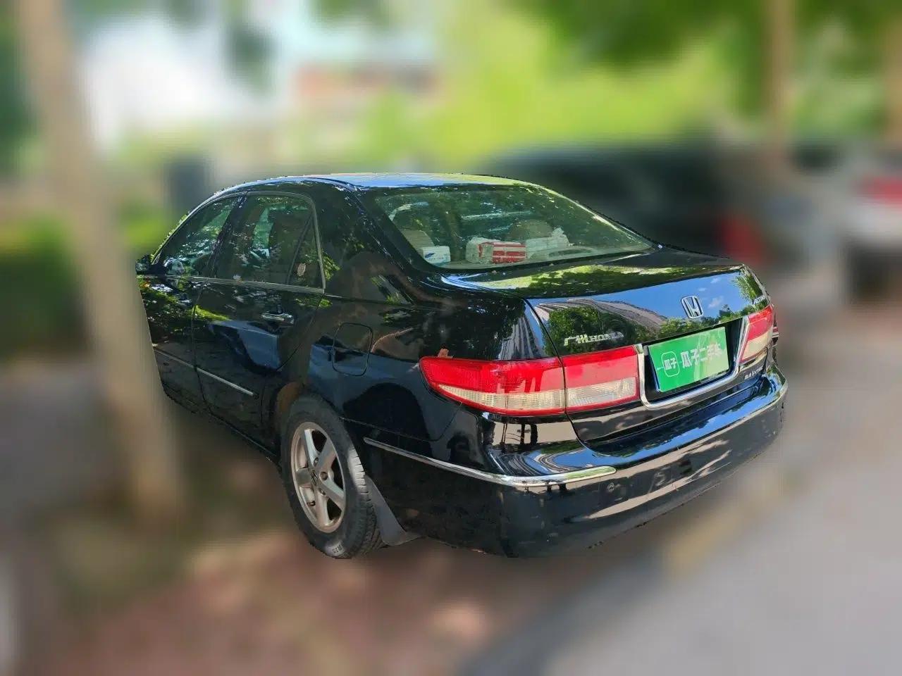 Honda Accord 2004 2.4L — миниатюра 4