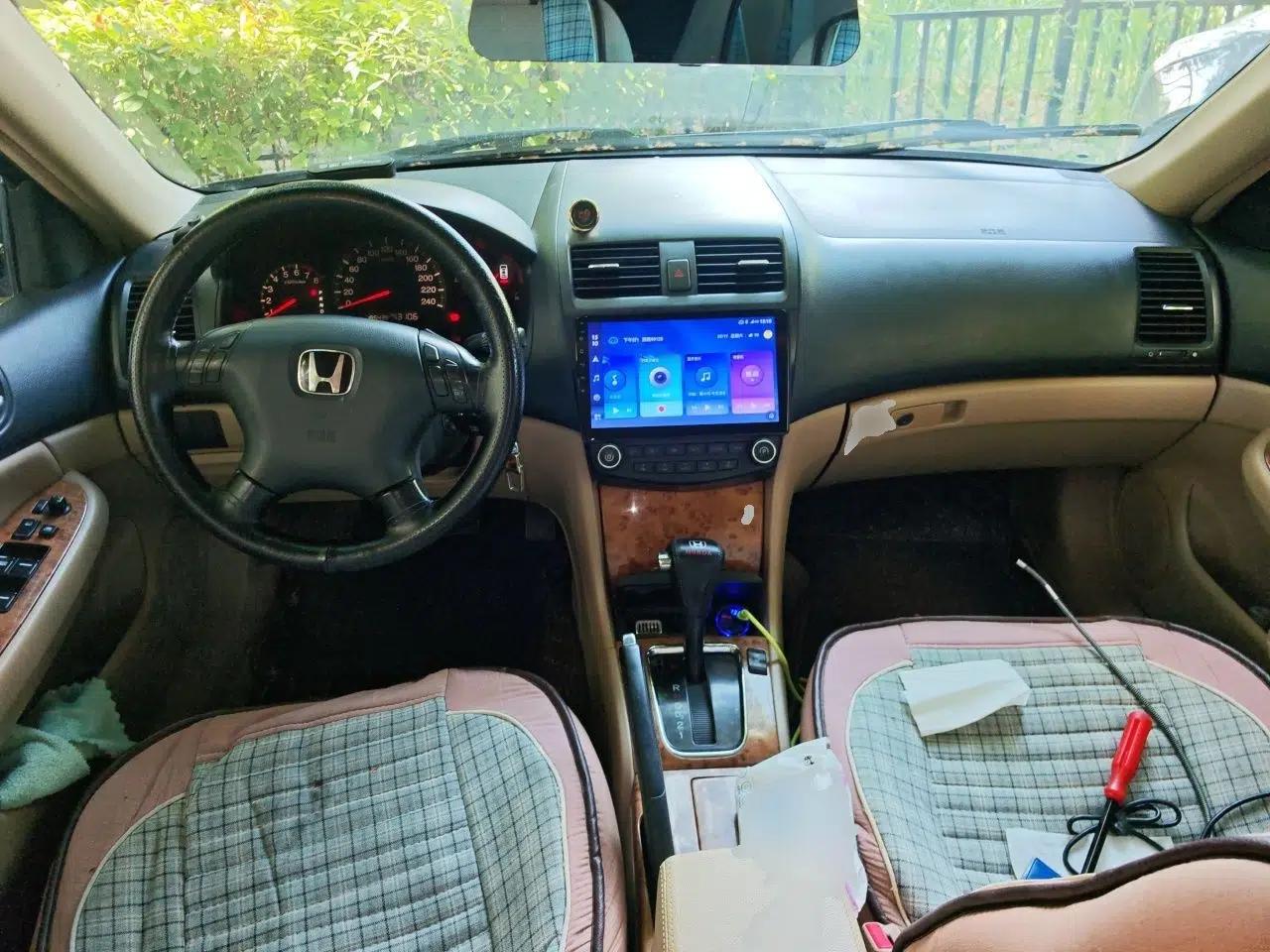 Honda Accord 2004 2.4L — миниатюра 9