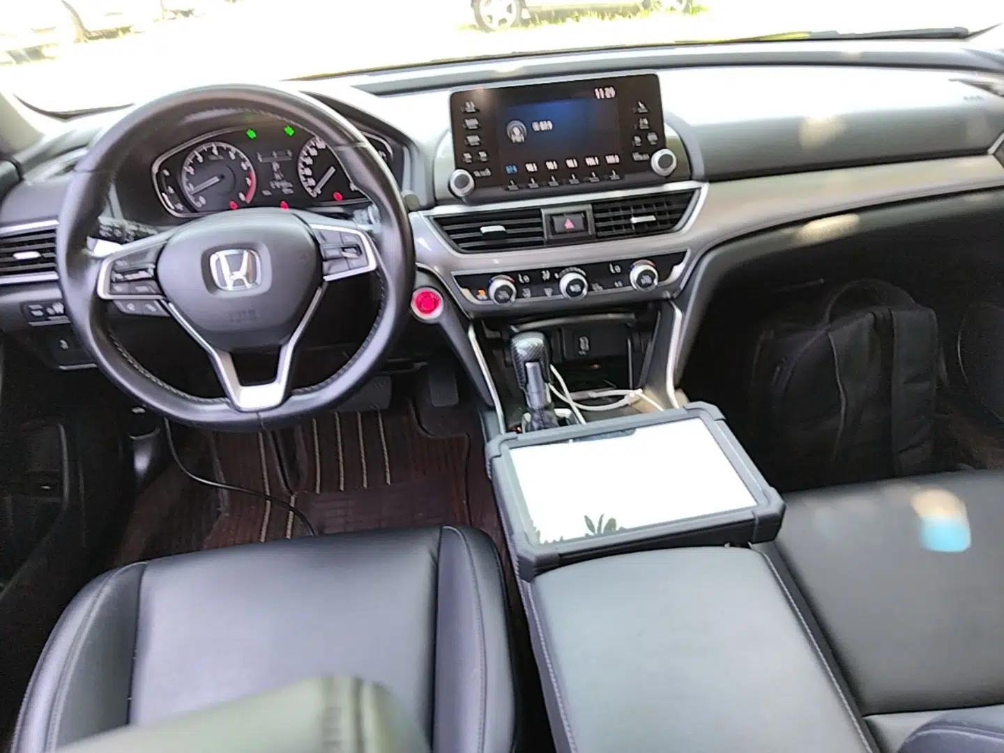 Honda Accord 2018 260TURBO Elite Edition China VI — миниатюра 17