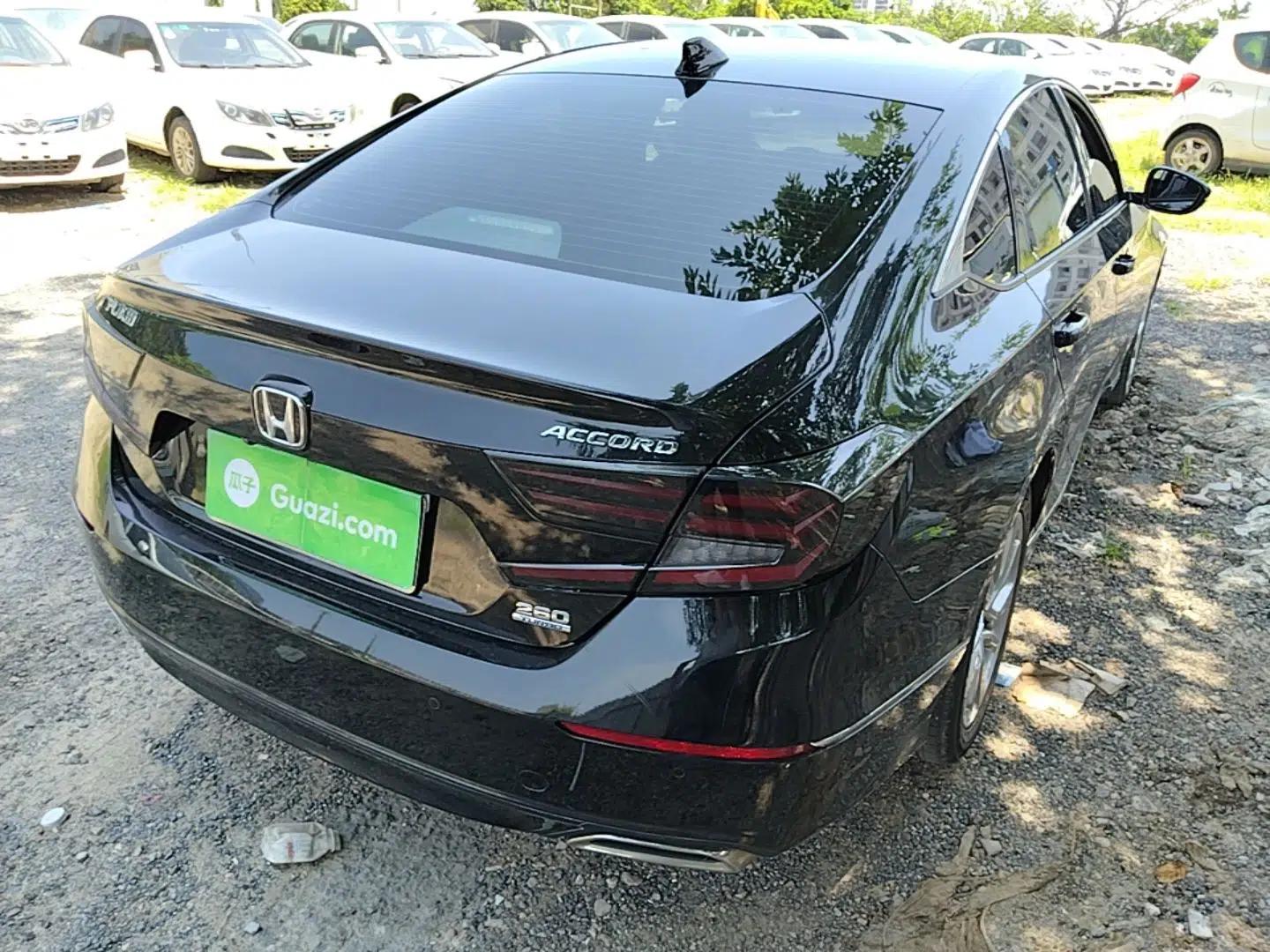 Honda Accord 2018 260TURBO Elite Edition China VI — миниатюра 6