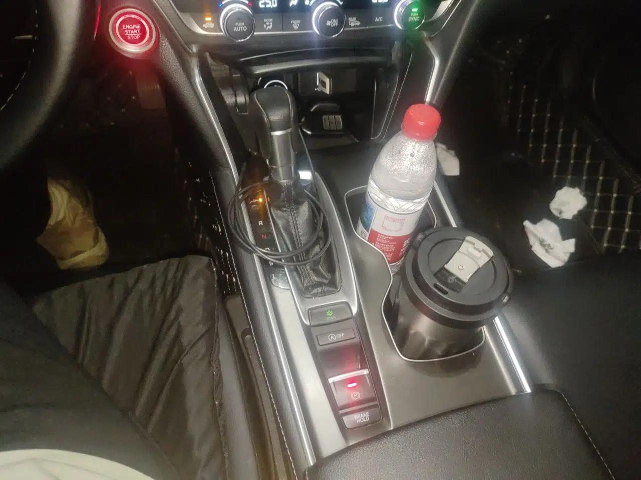 Honda Accord 2018 260TURBO Elite Edition China V — миниатюра 14