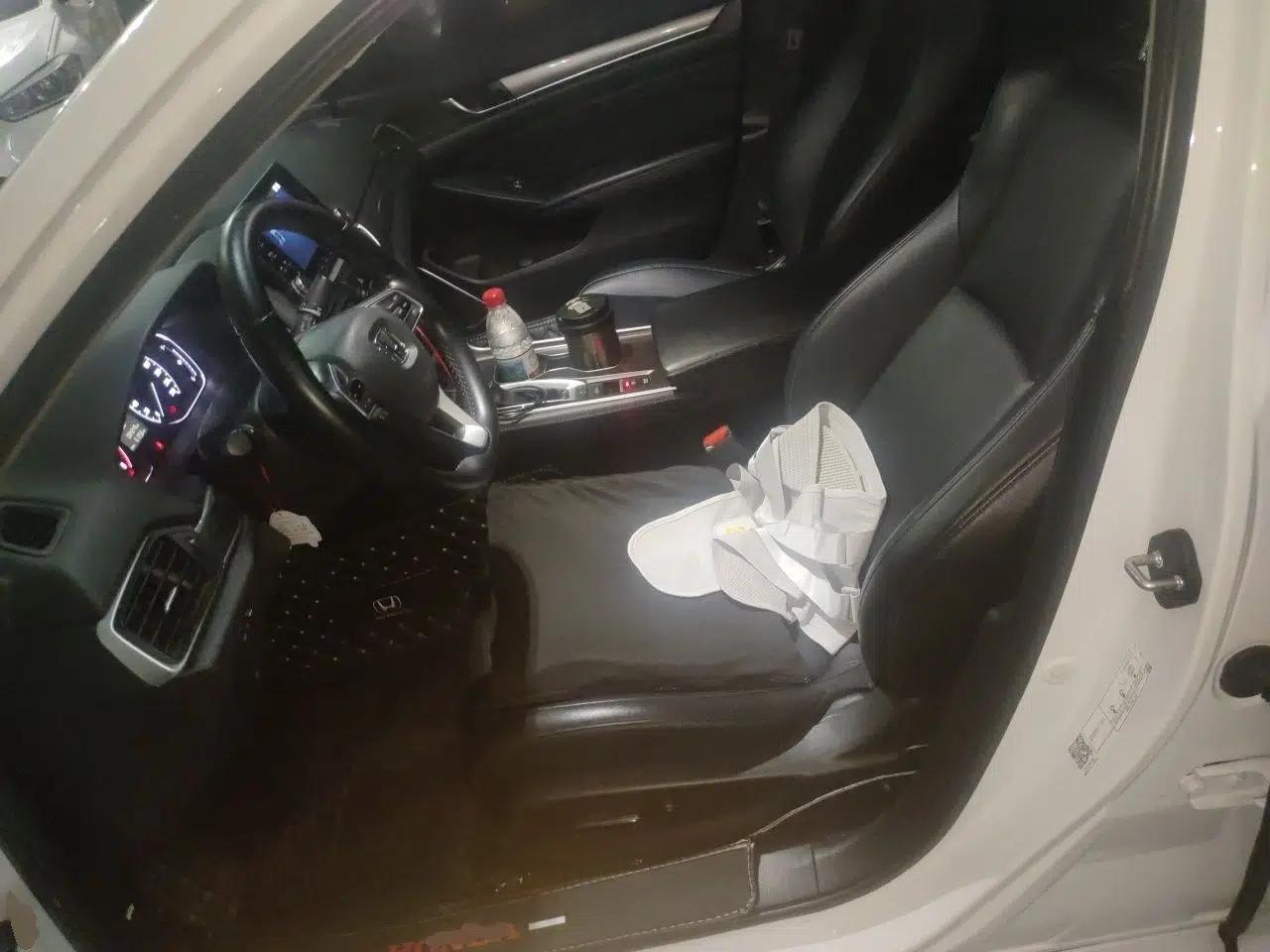 Honda Accord 2018 260TURBO Elite Edition China V — миниатюра 15