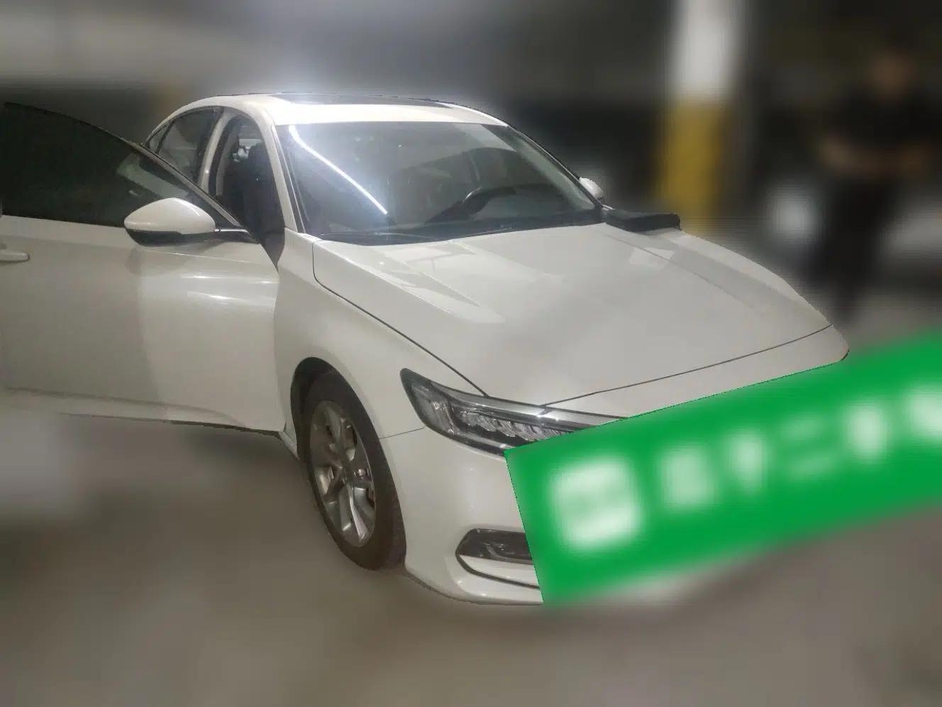 Honda Accord 2018 260TURBO Elite Edition China V — миниатюра 3