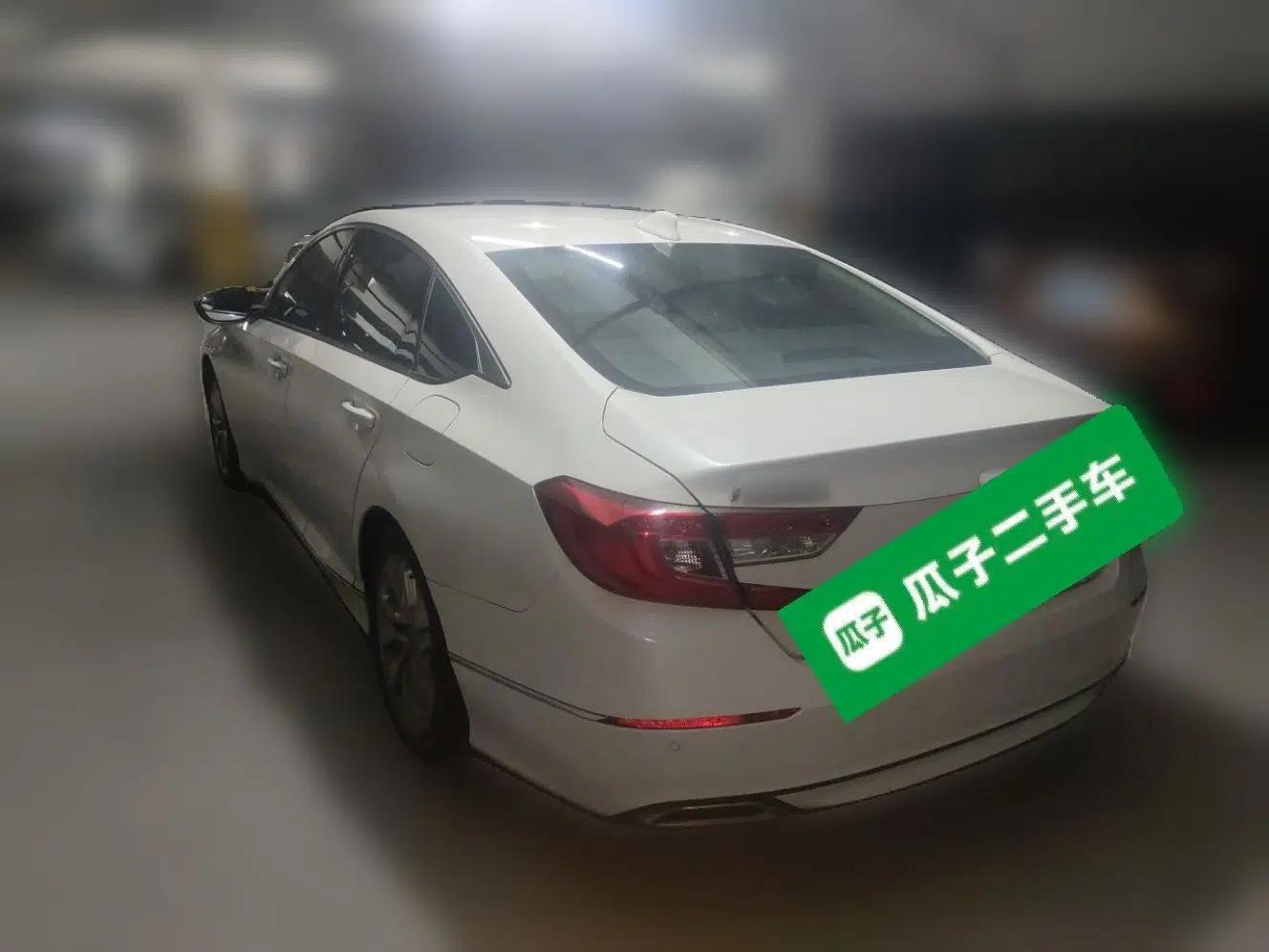 Honda Accord 2018 260TURBO Elite Edition China V — миниатюра 4