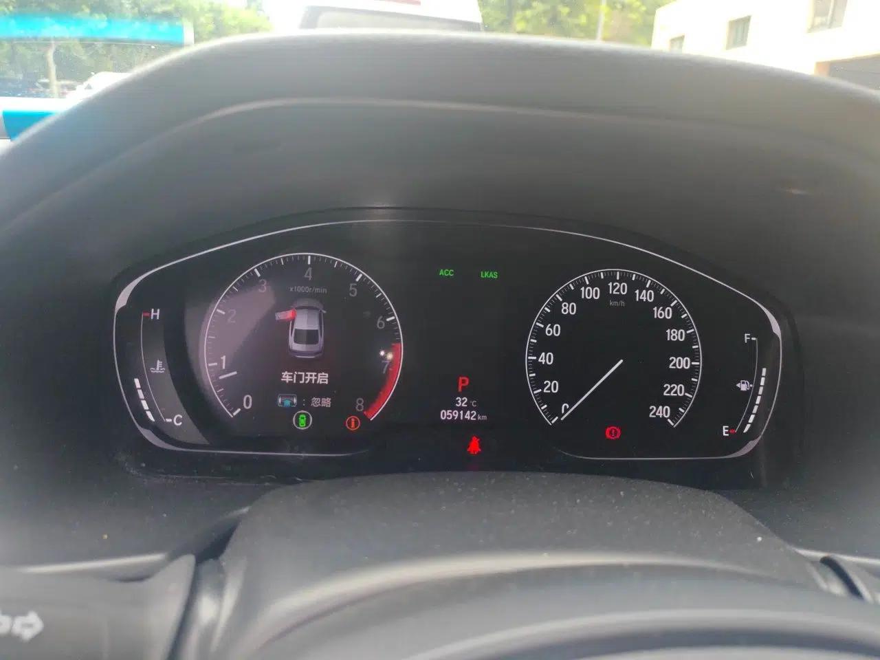 Honda Accord 2018 260TURBO Luxury Edition China VI — миниатюра 11