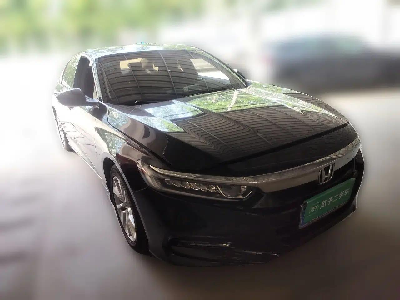 Honda Accord 2018 260TURBO Elite Edition China V — миниатюра 3
