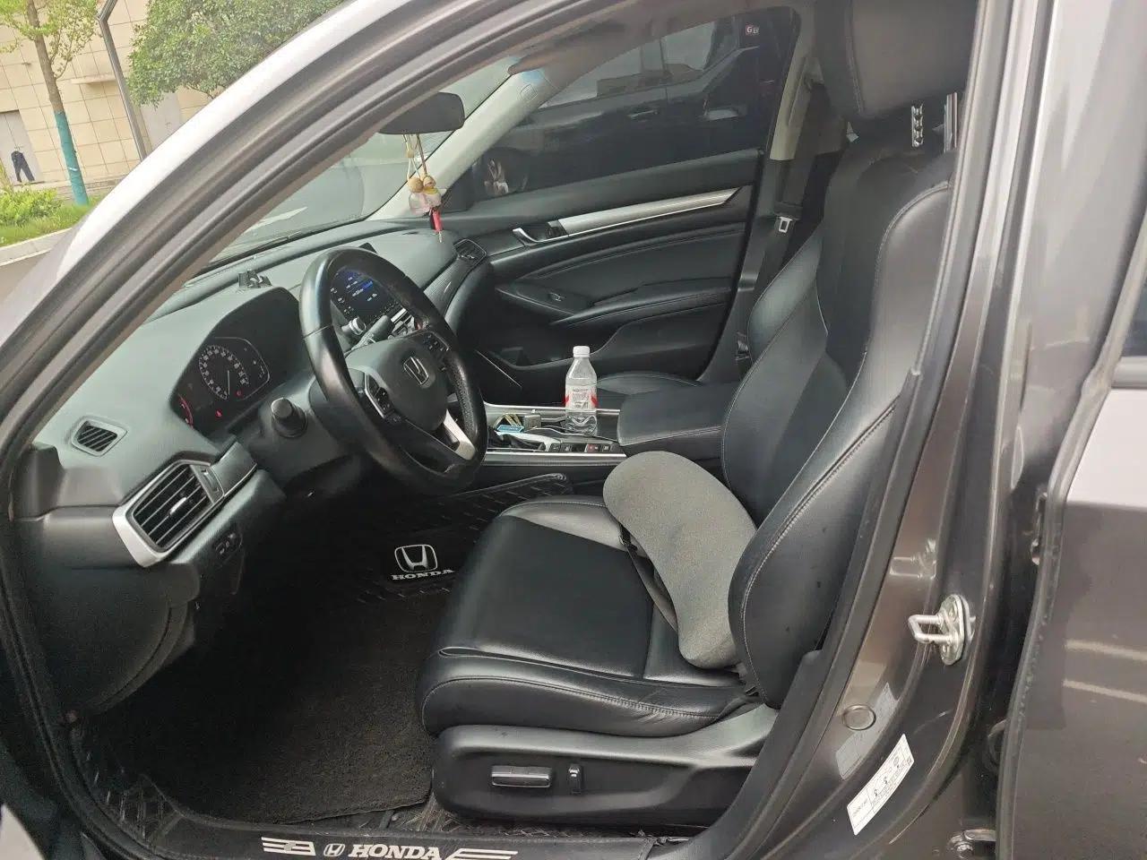 Honda Accord 2018 260TURBO Elite Edition China VI — миниатюра 16