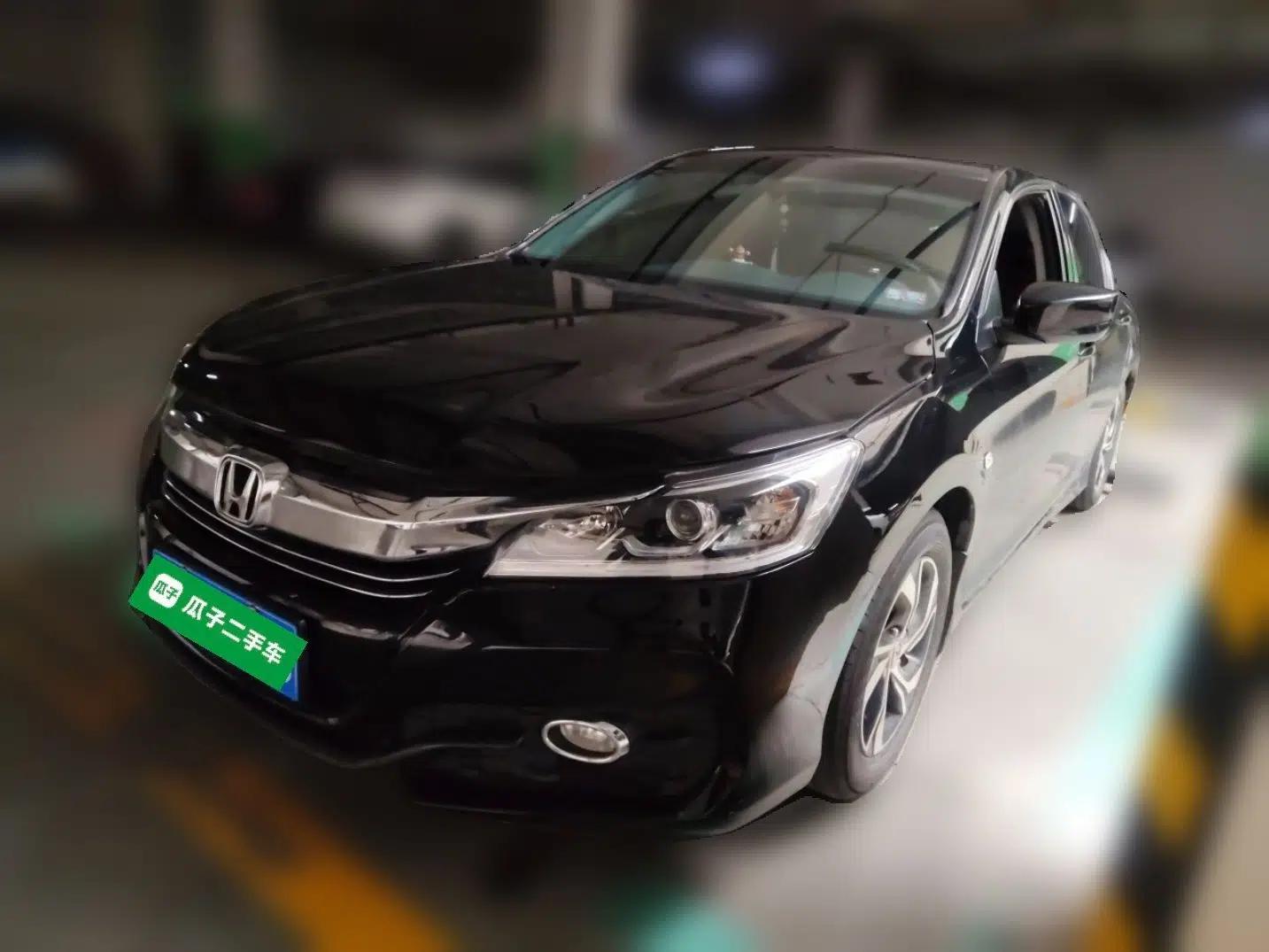 Honda Accord 2016 2.0L Comfort Edition — миниатюра 1